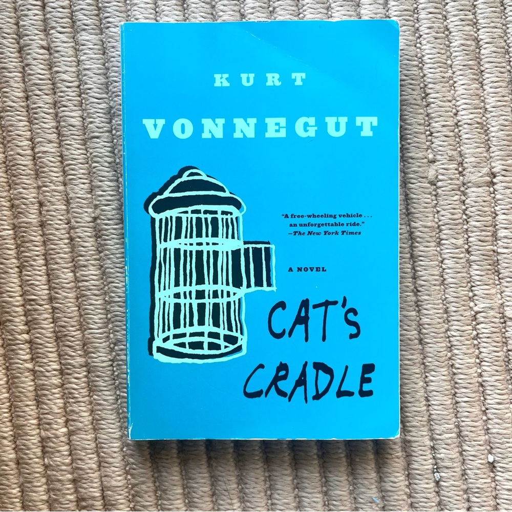 “Cat’s Cradle” by Kurt Vonnegut dark humor satire paperback novel - Picture 3 of 15